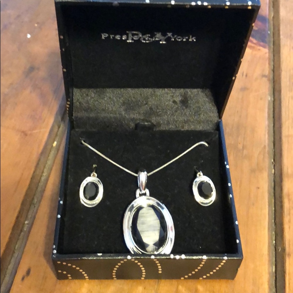 Onyx and silver jewelry set